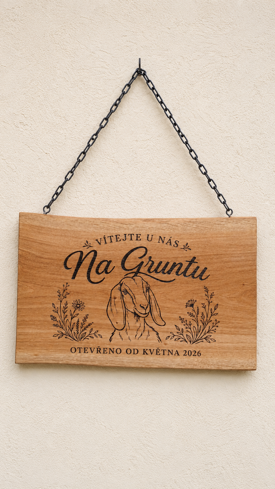 Dubová cedule s motivem kozy pro Farmu Na Gruntu v Komorní Lhotce
